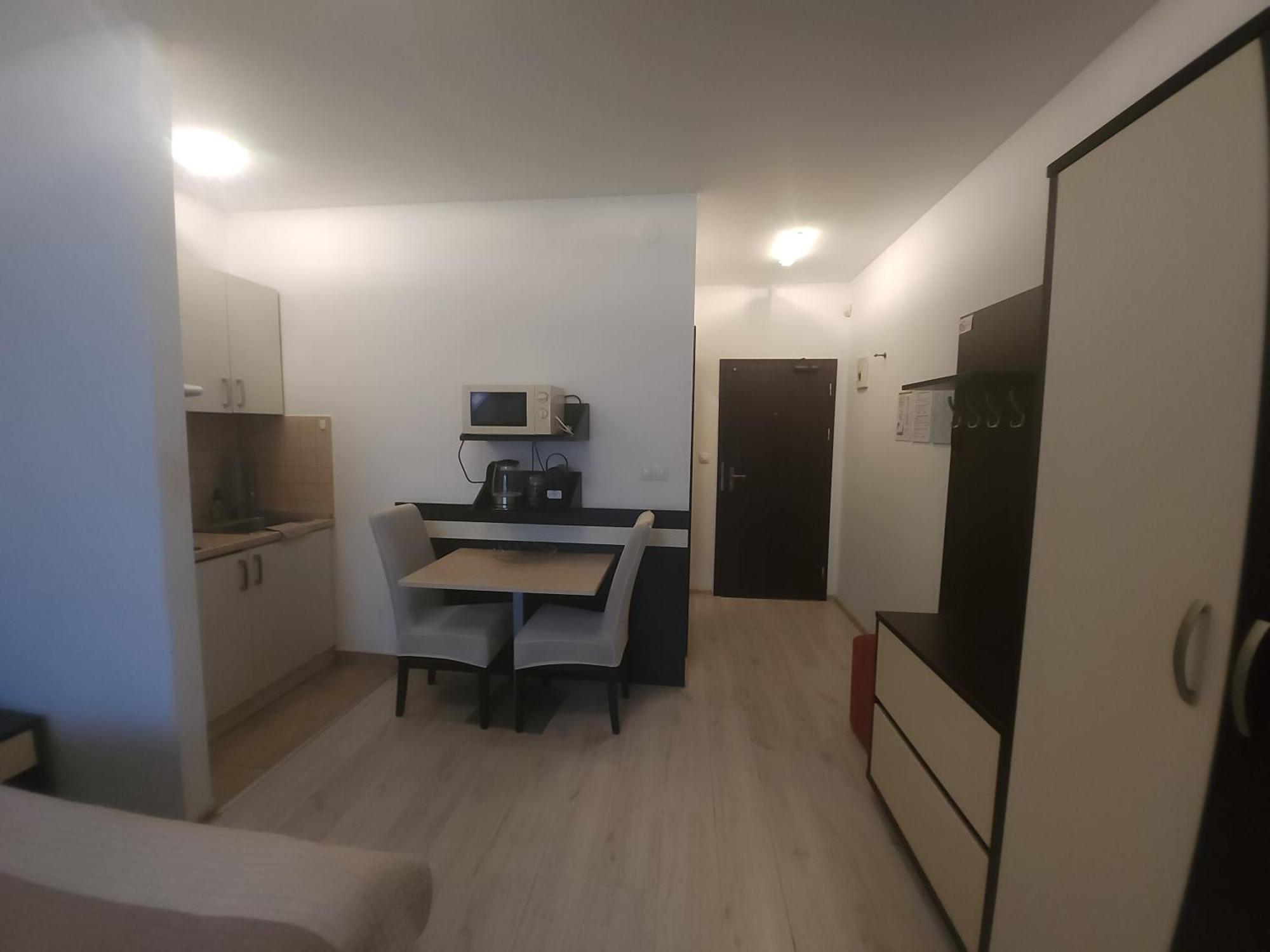 Appartamento Apartmán ELIZABETH Bešeňová Esterno foto